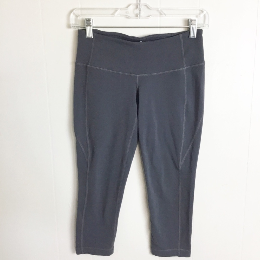 Athleta Gray Cropped Leggings Size XS Workout